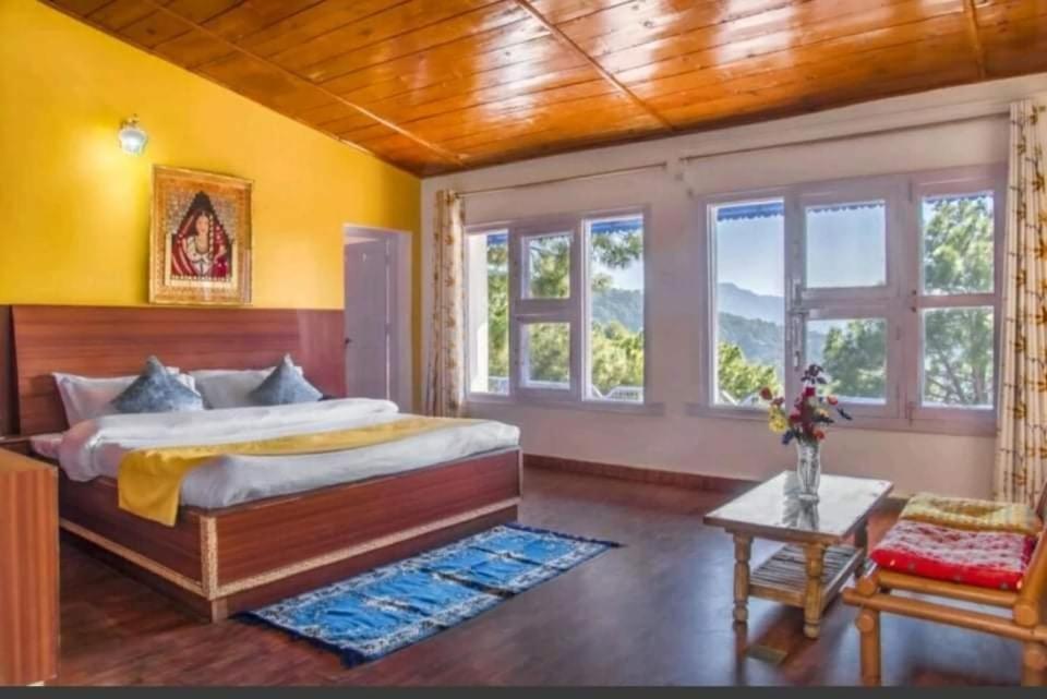 5 Bedrooms By Humble Stay กัสซอลี ภายนอก รูปภาพ