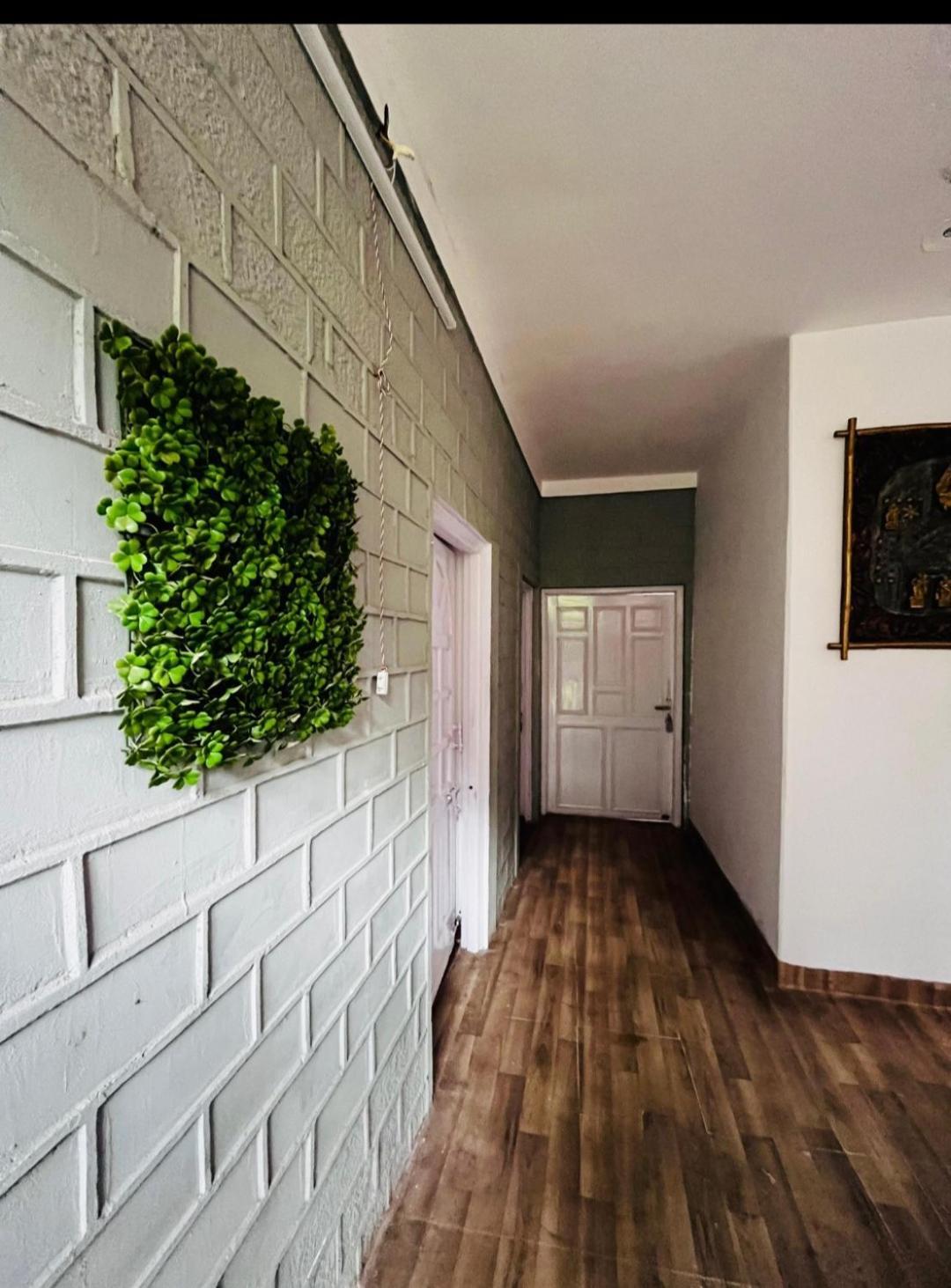 5 Bedrooms By Humble Stay กัสซอลี ภายนอก รูปภาพ